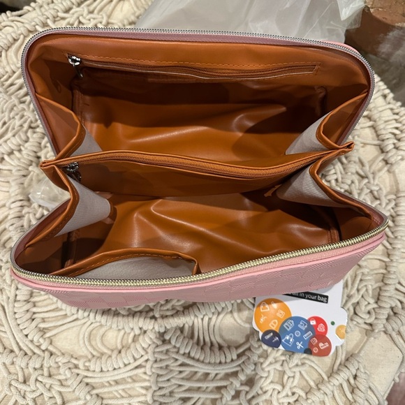 Pink Checkered Women's makeup/ toiletry Bag - Picture 12 of 13